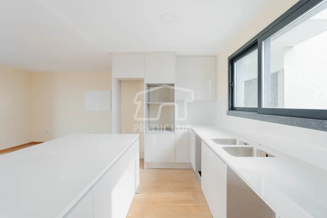 Apartamento T2 para Venda em Funchal (Santa Maria Maior) Foto 10