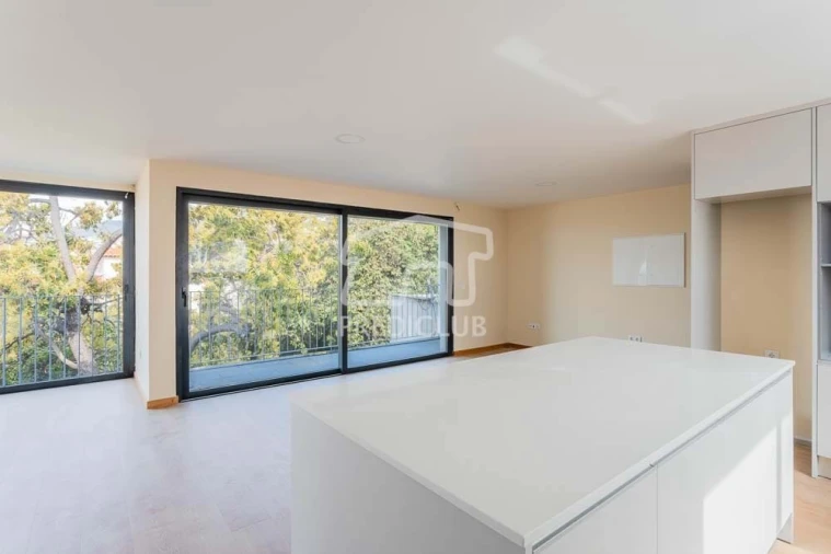 Apartamento T2 para Venda em Funchal (Santa Maria Maior) Foto 11