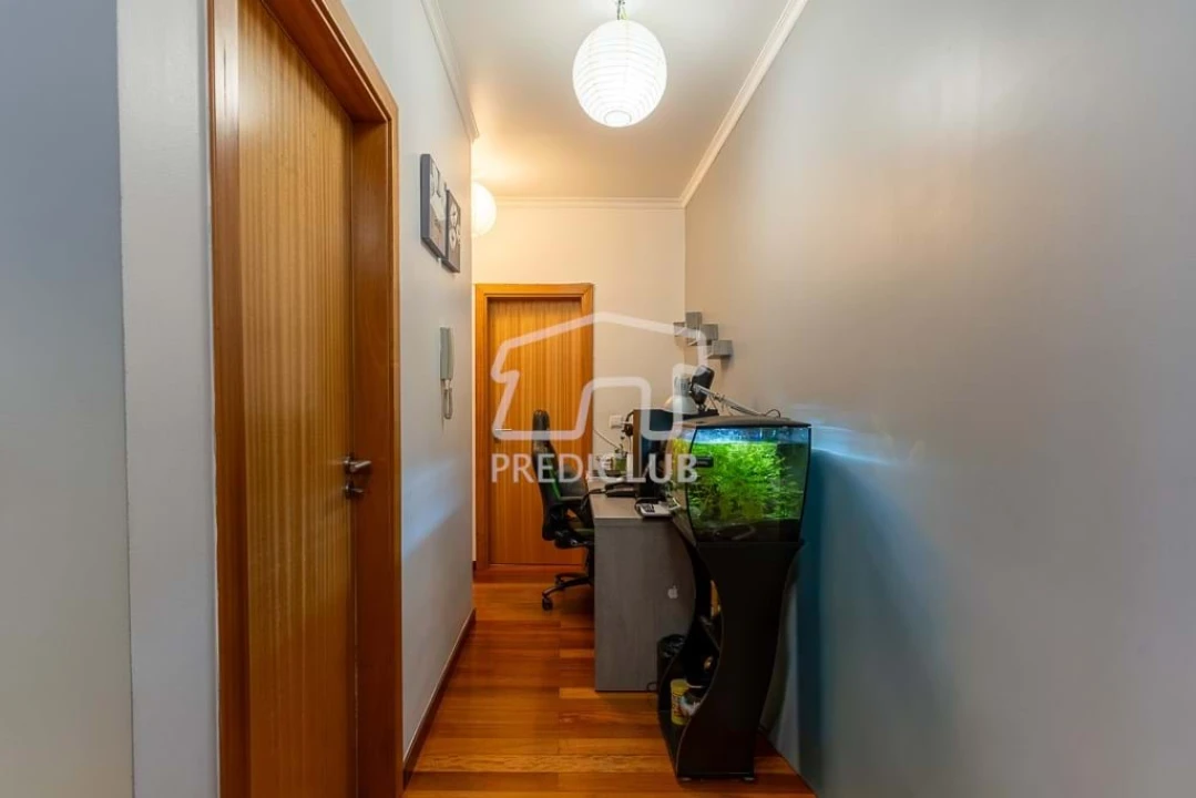 Apartamento T2 para Venda em Caniço Foto 4