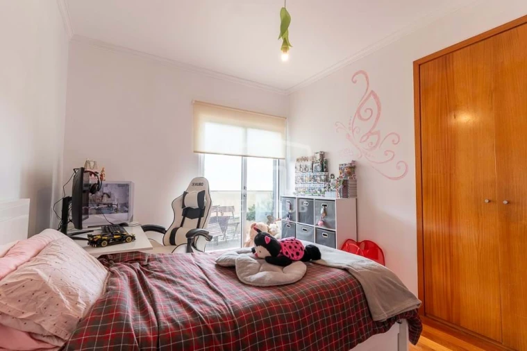 Apartamento T2 para Venda em Caniço Foto 11