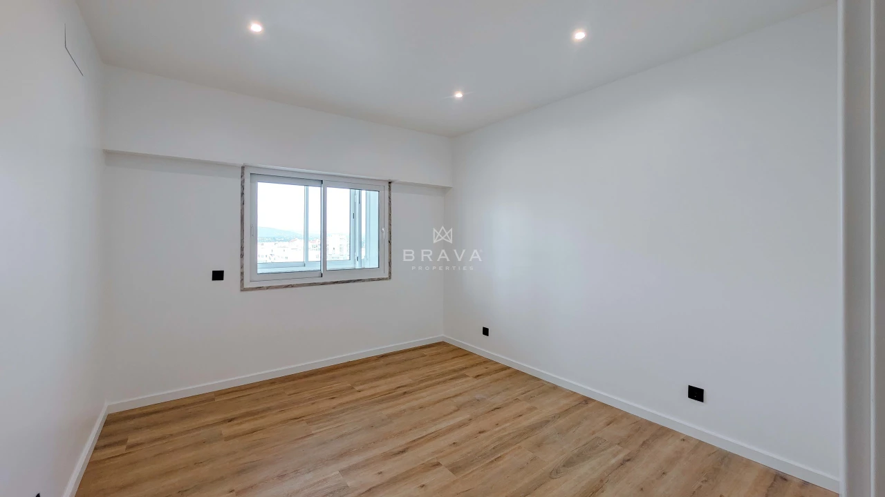 Apartamento T1 para Venda em Quarteira Foto 26