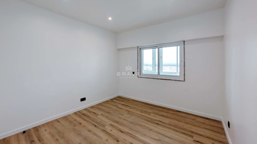 Apartamento T1 para Venda em Quarteira Foto 28