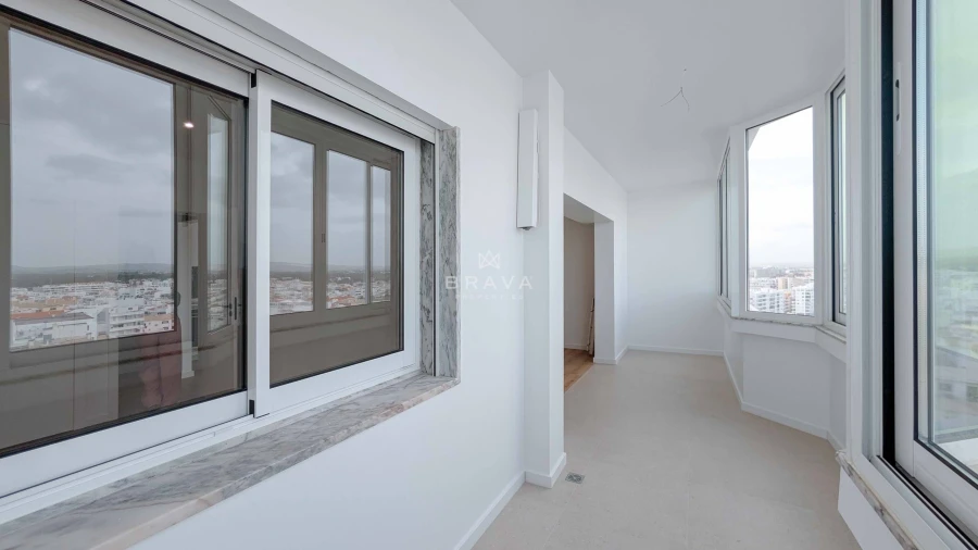 Apartamento T1 para Venda em Quarteira Foto 20