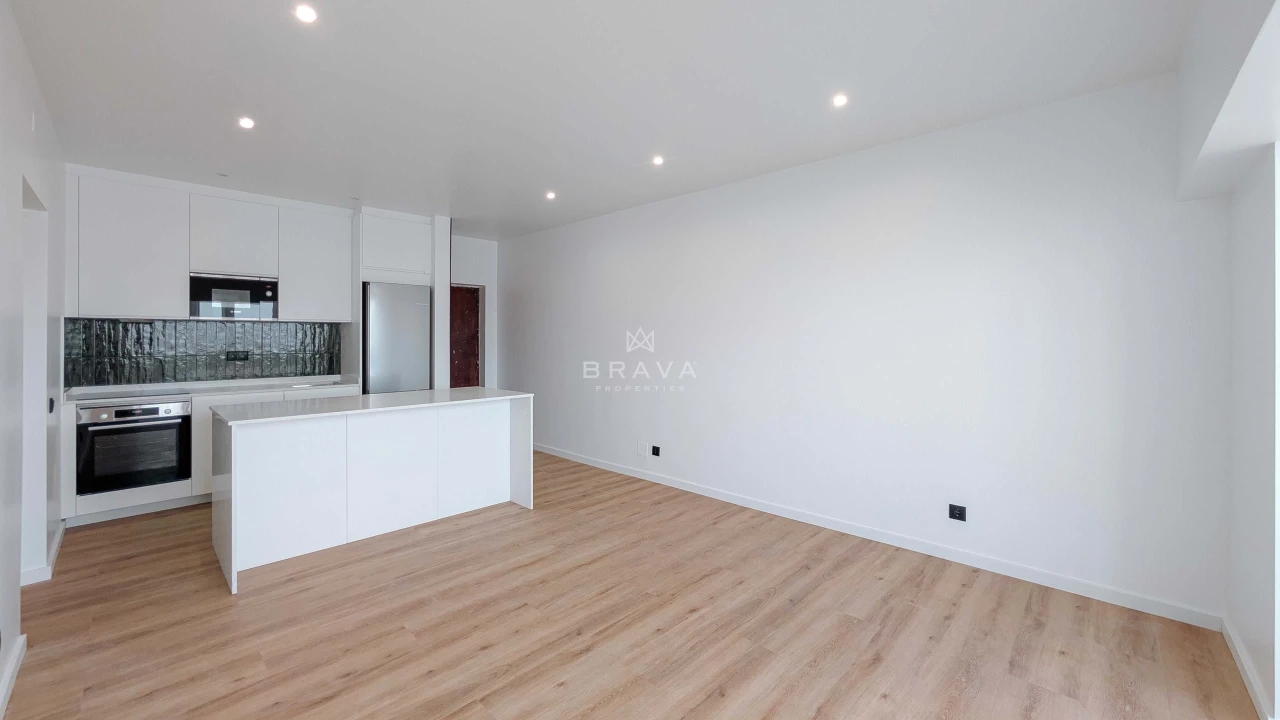 Apartamento T1 para Venda em Quarteira Foto 2