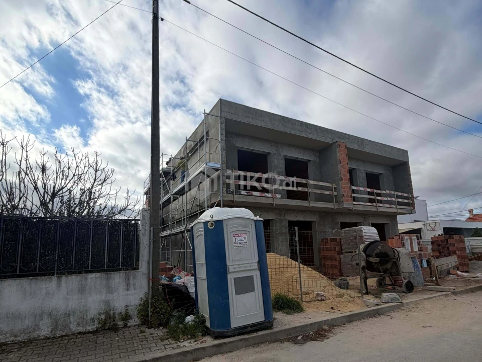 Moradia T4 para Venda em Fernao Ferro Foto 4