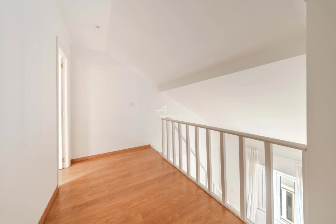 Apartamento T1 para Arrendamento em Algés, Linda-A-Velha e Cruz Quebrada-Dafundo Foto 12