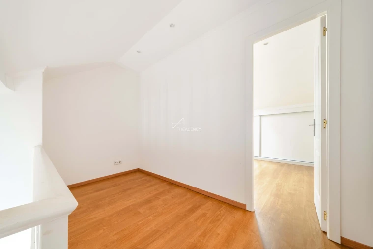 Apartamento T1 para Arrendamento em Algés, Linda-A-Velha e Cruz Quebrada-Dafundo Foto 4