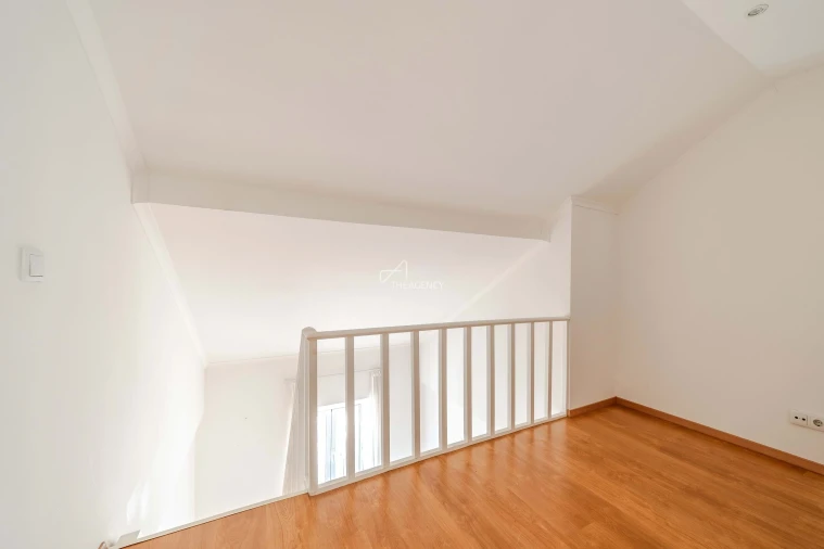 Apartamento T1 para Arrendamento em Algés, Linda-A-Velha e Cruz Quebrada-Dafundo Foto 5