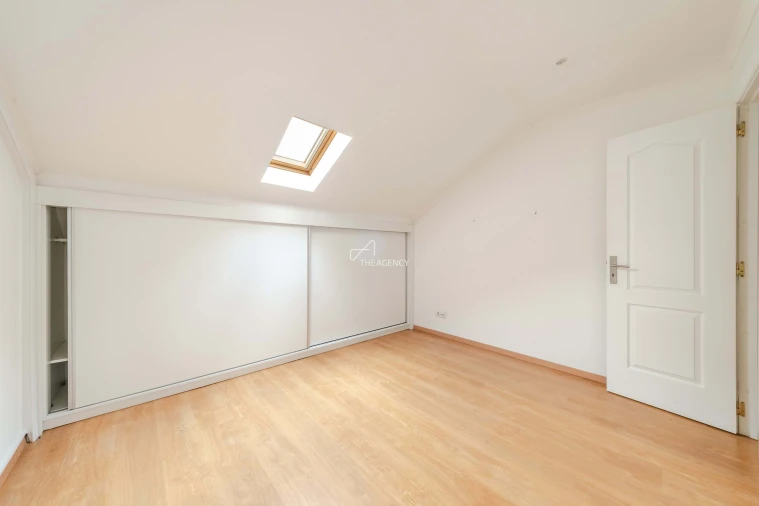 Apartamento T1 para Arrendamento em Algés, Linda-A-Velha e Cruz Quebrada-Dafundo Foto 19