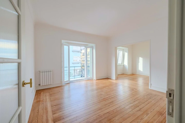 Apartamento T3 para Venda em Areeiro Foto 2