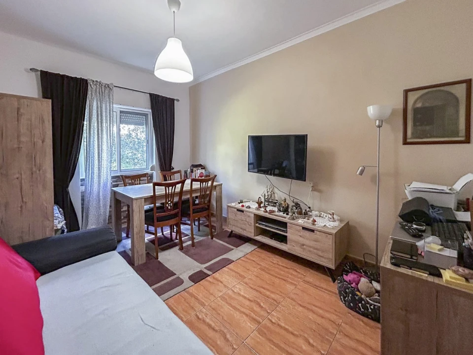 Apartamento T2 para Venda em Santo António dos Cavaleiros e Frielas Foto 6