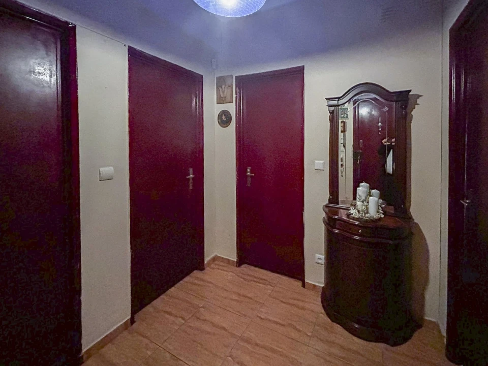 Apartamento T2 para Venda em Santo António dos Cavaleiros e Frielas Foto 10