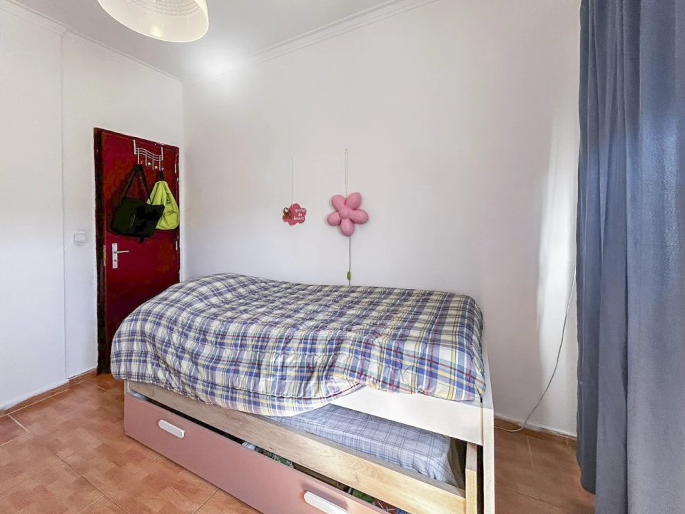 Apartamento T2 para Venda em Santo António dos Cavaleiros e Frielas Foto 12