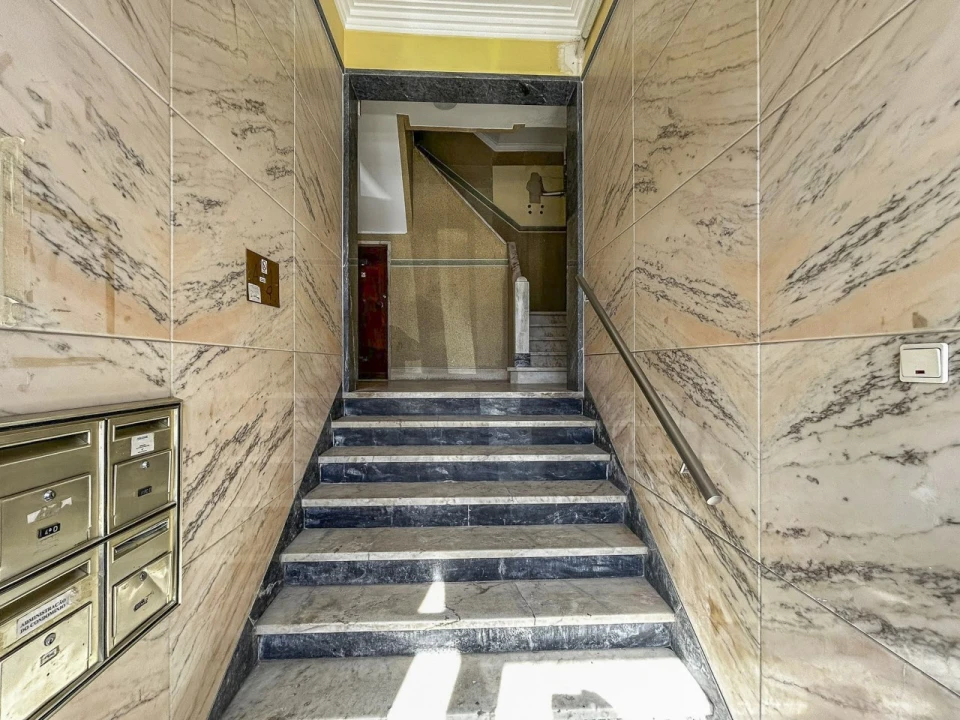 Apartamento T2 para Venda em Santo António dos Cavaleiros e Frielas Foto 18