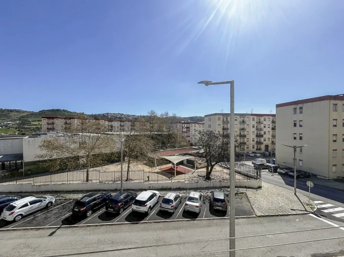 Apartamento T2 para Venda em Santo António dos Cavaleiros e Frielas Foto 20