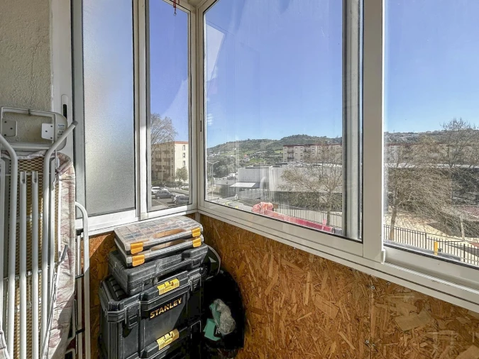 Apartamento T2 para Venda em Santo António dos Cavaleiros e Frielas Foto 16