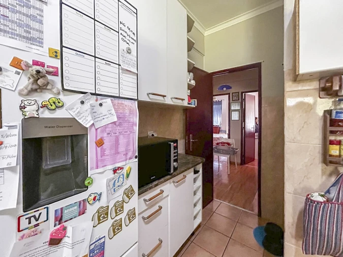Apartamento T2 para Venda em Santo António dos Cavaleiros e Frielas Foto 4