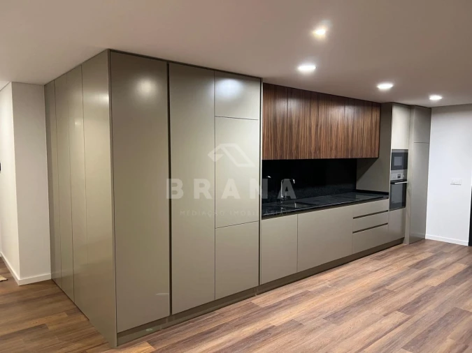 Apartamento T3 para Venda em Ferreiros e Gondizalves Foto 10