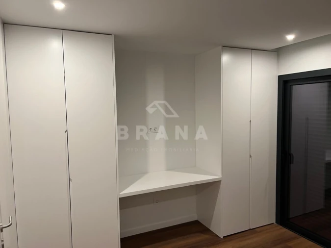 Apartamento T3 para Venda em Ferreiros e Gondizalves Foto 12