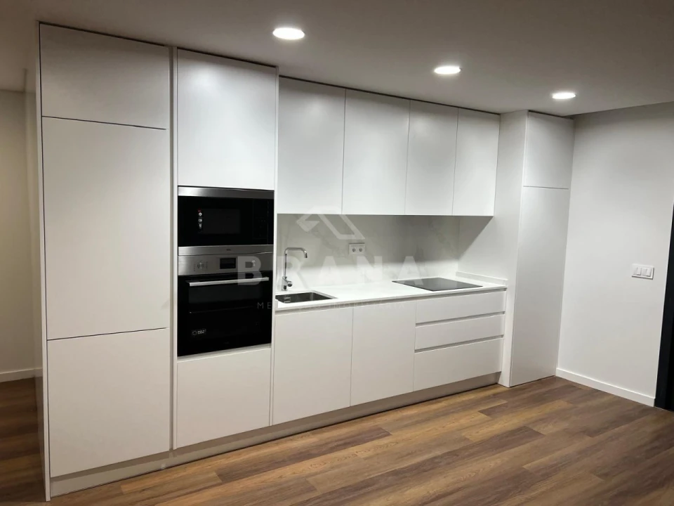 Apartamento T2 para Venda em Ferreiros e Gondizalves Foto 6