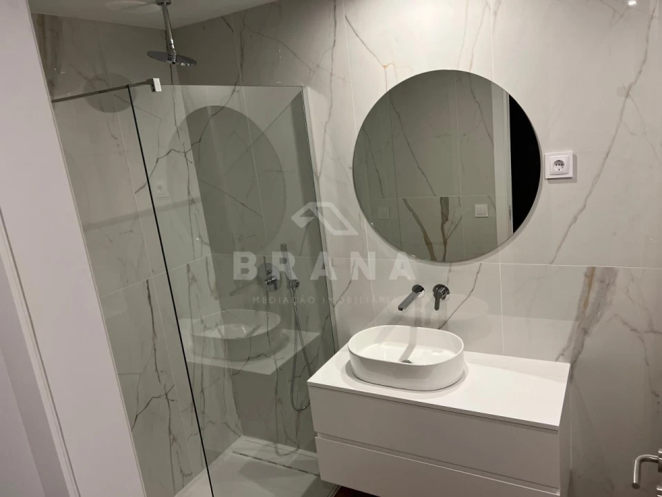 Apartamento T2 para Venda em Ferreiros e Gondizalves Foto 15