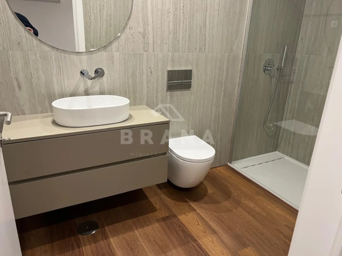 Apartamento T2 para Venda em Ferreiros e Gondizalves Foto 12