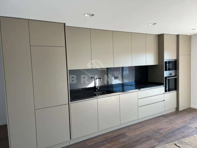 Apartamento T1 para Venda em Ferreiros e Gondizalves Foto 6