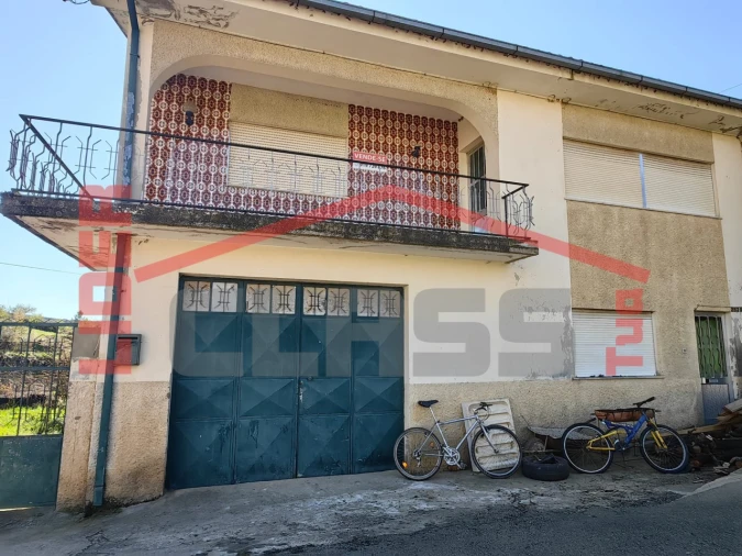 Moradia T4 para Venda em Poiares Foto 1