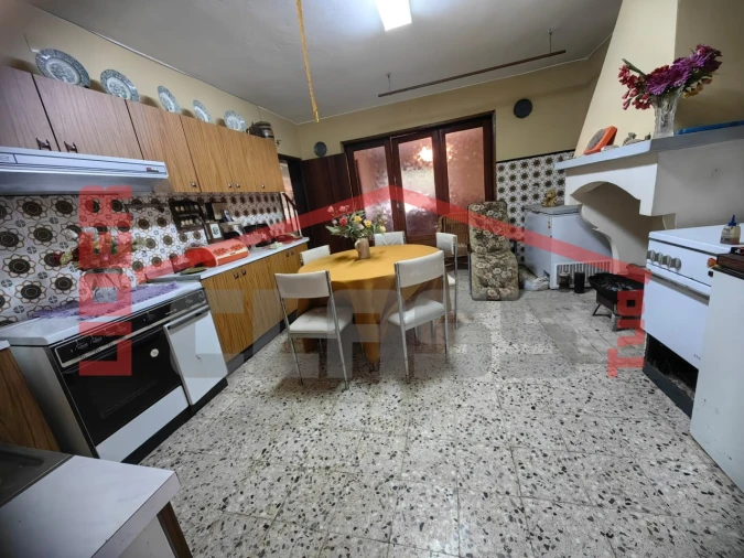 Moradia T4 para Venda em Poiares Foto 4