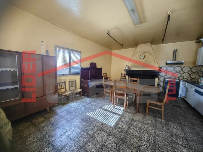 Moradia T4 para Venda em Poiares Foto 6