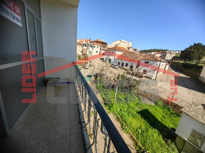 Moradia T4 para Venda em Poiares Foto 26