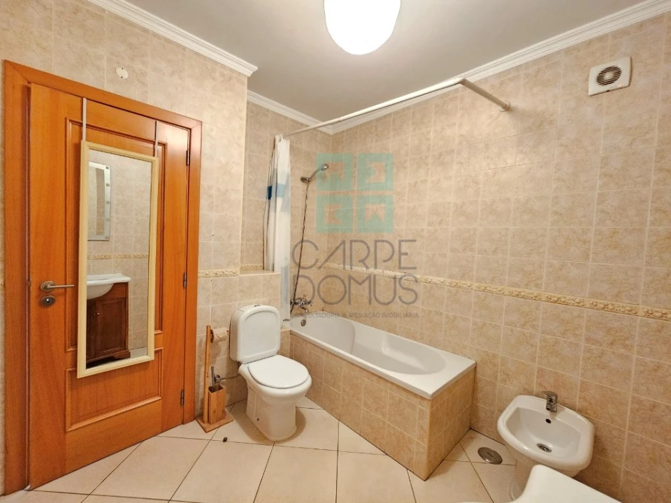 Apartamento T2 para Venda em Tavira (Santa Maria e Santiago) Foto 24