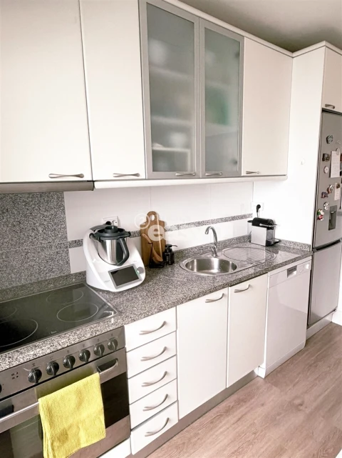 Apartamento T2 para Venda em Santa Marinha e São Pedro da Afurada
