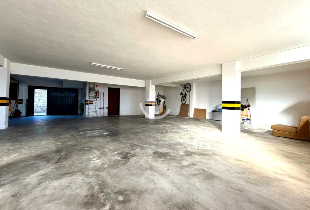 Apartamento T2 para Venda em São Martinho do Porto Foto 25