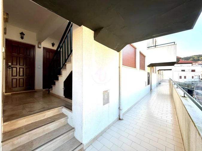 Apartamento T2 para Venda em São Martinho do Porto Foto 22