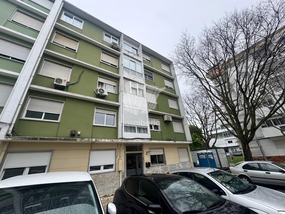 Apartamento T2 para Venda em Benfica Foto 18