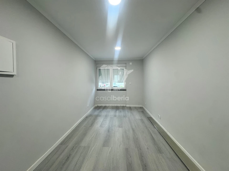 Apartamento T2 para Venda em Benfica Foto 10