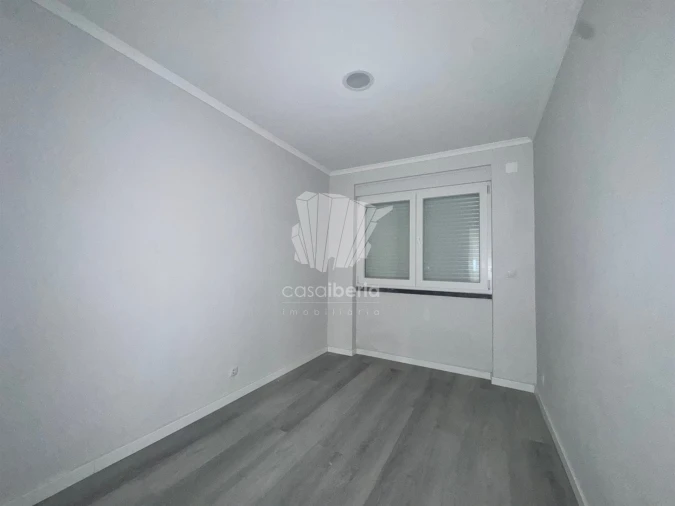 Apartamento T2 para Venda em Benfica Foto 6