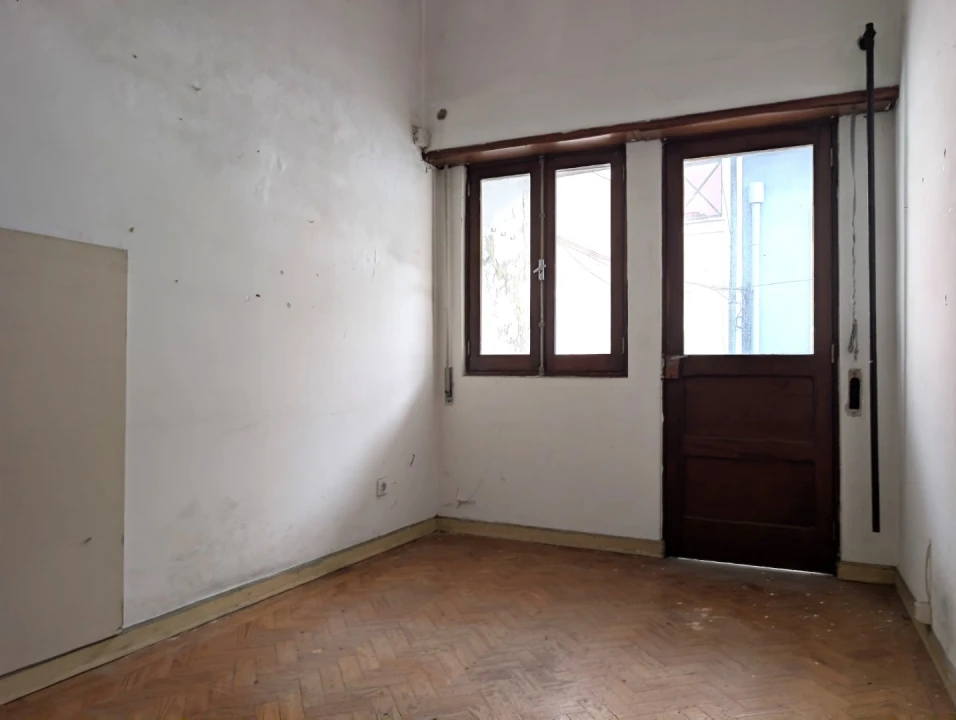 Moradia T8 para Venda em Glória e Vera Cruz Foto 16