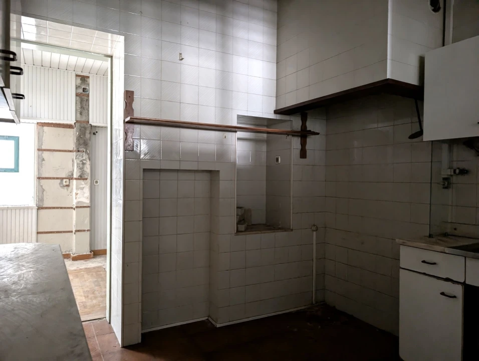 Moradia T8 para Venda em Glória e Vera Cruz Foto 4