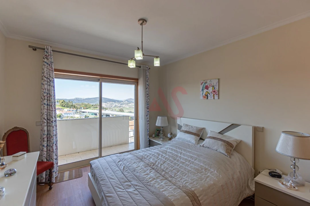 Apartamento T3 para Venda em Mesão Frio Foto 12