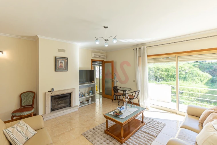 Apartamento T3 para Venda em Mesão Frio Foto 2