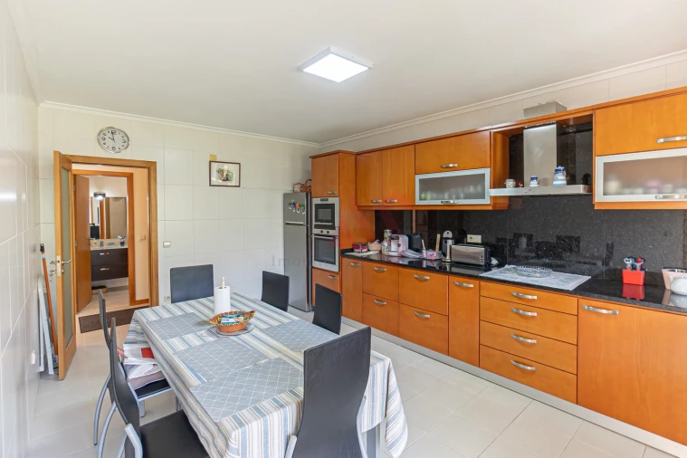 Apartamento T3 para Venda em Mesão Frio Foto 7