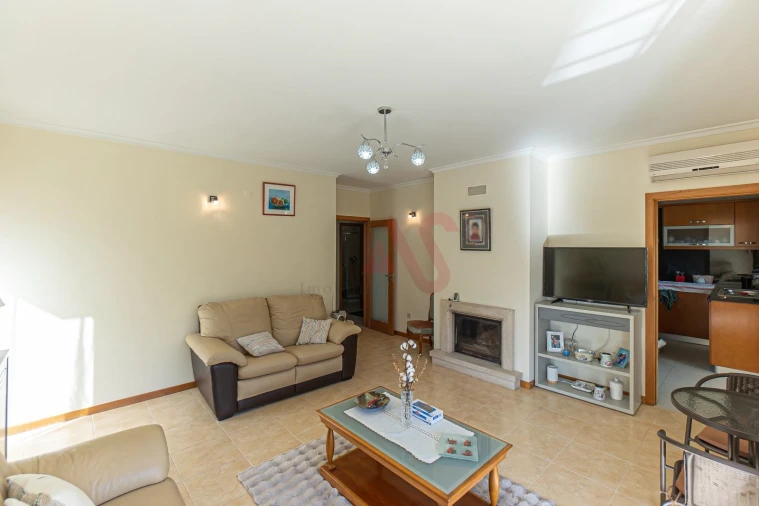 Apartamento T3 para Venda em Mesão Frio Foto 4