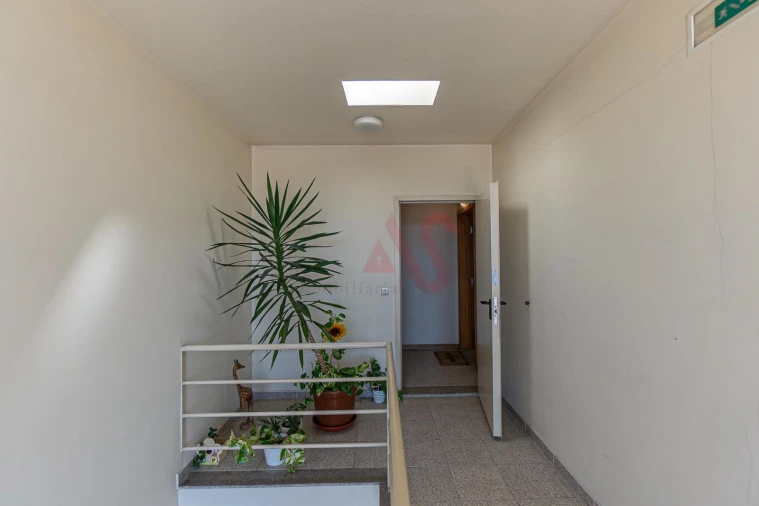 Apartamento T3 para Venda em Mesão Frio Foto 32