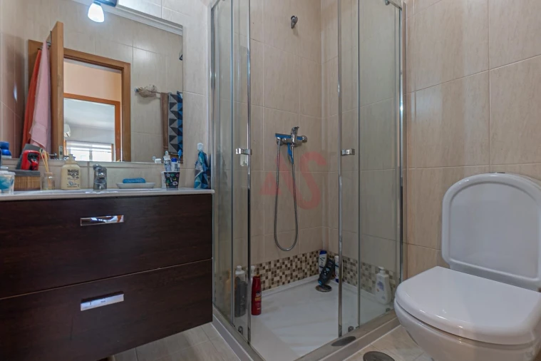 Apartamento T3 para Venda em Mesão Frio Foto 26