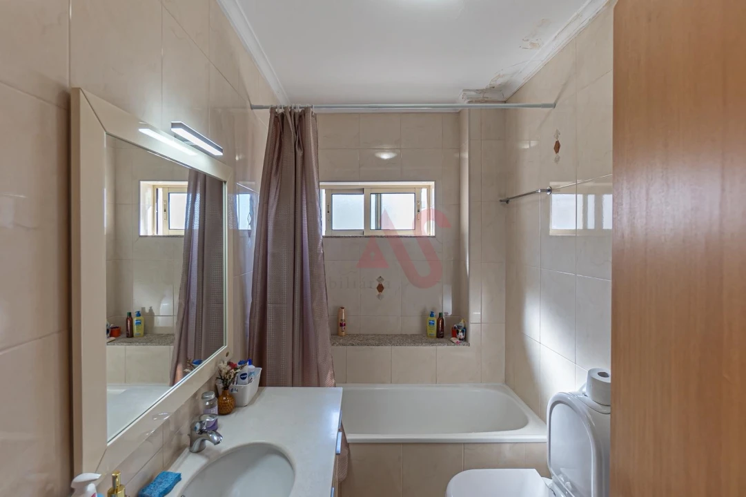 Apartamento T3 para Venda em Mesão Frio Foto 15