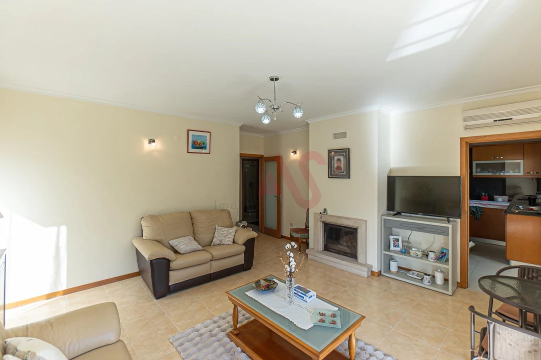 Apartamento T3 para Venda em Mesão Frio Foto 4