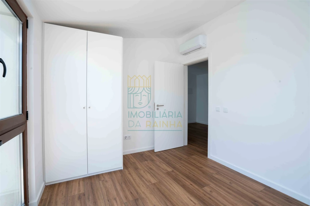 Moradia T5 para Venda em Carvalhal Foto 15