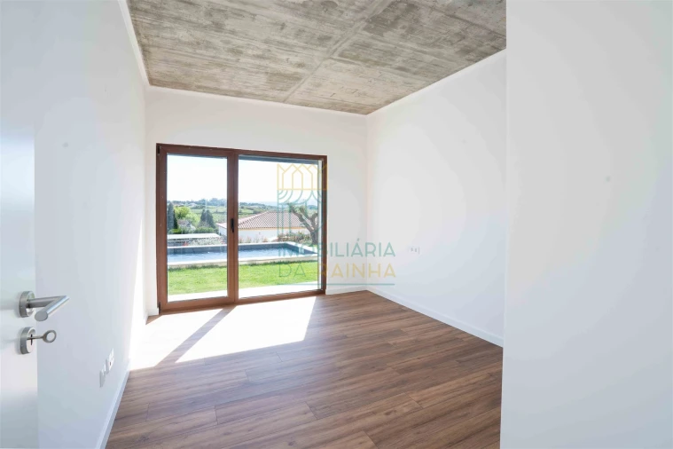 Moradia T5 para Venda em Carvalhal Foto 10